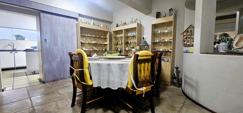 7 Bedroom Property for Sale in Middedorp Western Cape